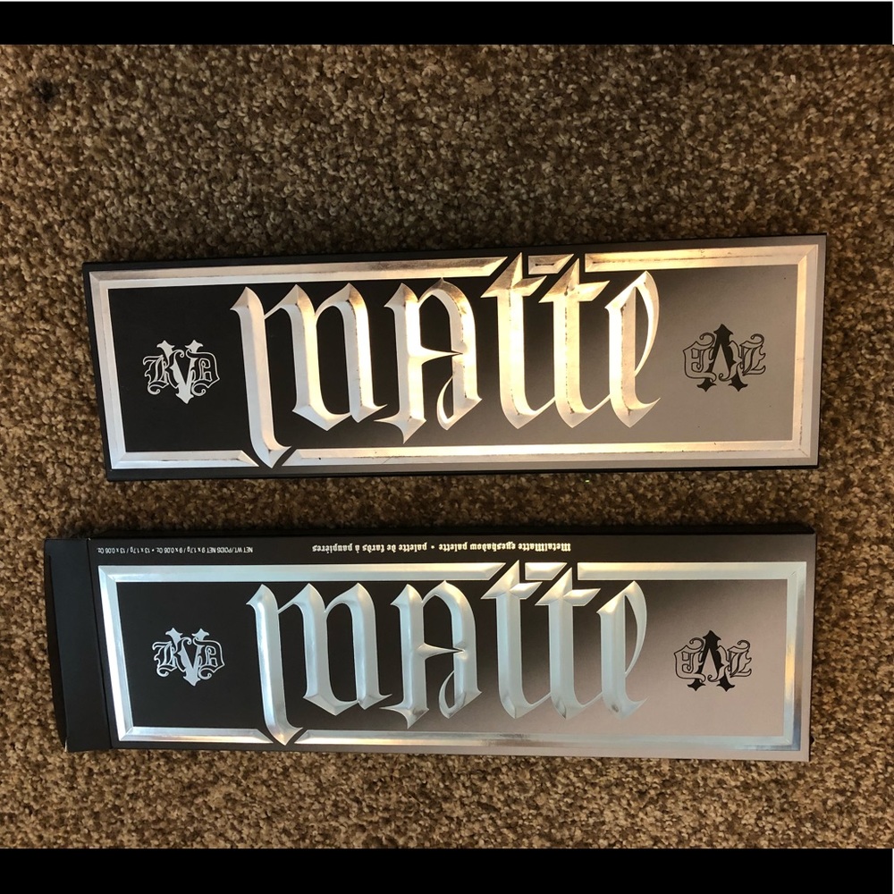 LIMITED EDITION Metal Matte Kat Von D Palette